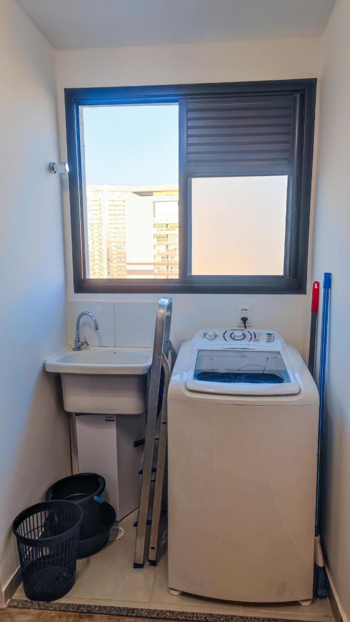 Apt 17 Andar Com 2 Quartos A 300M Do Metro Com Piscina E Academia São Paulo